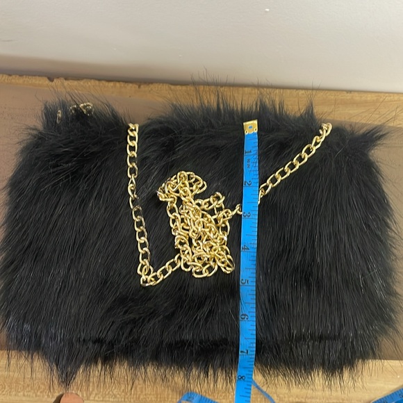 Faux Fur Crossbody Handbag - Picture 10 of 10